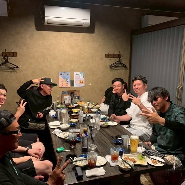 こんにちは(*ˊᗜˋ*) ﾉ 昨日もご来店ありがとうございます☺️ 皆様クラゲって食べたことありますか？ なべすけにはクラゲがメニューにありまして、コリコリしててとっても美味しいんですよ〜🥰 クラゲ…？食べれるの…？？と思う方も多いかもしれ｜飲み食い横丁なべすけ 公式Instagram