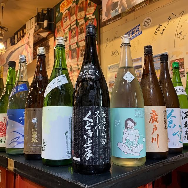 こんにちは(*ˊᗜˋ*) ﾉ 昨日もご来店ありがとうございます☺️ 本日新しい日本酒が入荷いたしました！！ スッキリと辛口のものから甘く余韻に浸れるものまで様々です！ この前なのですが、どの日本酒を飲めば良いか分からない…と悩んでいた方がお｜飲み食い横丁なべすけ 公式Instagram